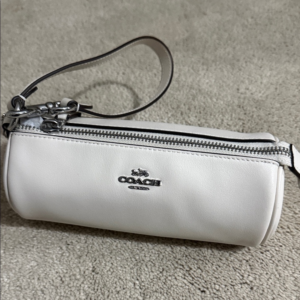 COACH Nolita Barrel Bag ivory